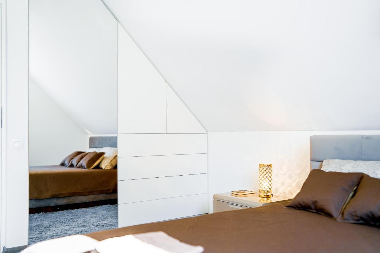 Stylish, Modern Apartment Near Vilnius Old Town Экстерьер фото